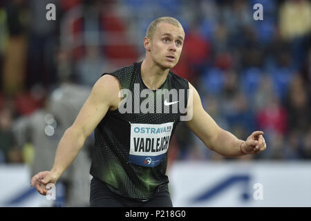 Ostrava, Tschechische Republik. 13. Juni, 2018. Speerwerfer JAKUB VADLEJCH (Tschechisch) konkurriert auf der 57 Golden Spike, ein IAAF World Challenge athletische Treffen in Ostrava, Tschechische Republik, am 13. Juni 2018. Credit: Jaroslav Ozana/CTK Photo/Alamy leben Nachrichten Stockfoto