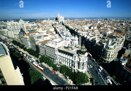 Spanien - MADRID - Area Metropolitana Madrid (Bezirk). Calle Gran Vía y Alcalá desde Circulo de Bellas Artes (+ Edif. Metrópolis). Stockfoto