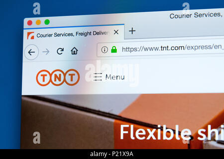 LONDON, UK, 10. Februar 2018: Die Homepage der offiziellen Website für TNT - die Lieferung per Kurier Unternehmen, am 10. Februar 2018. Stockfoto
