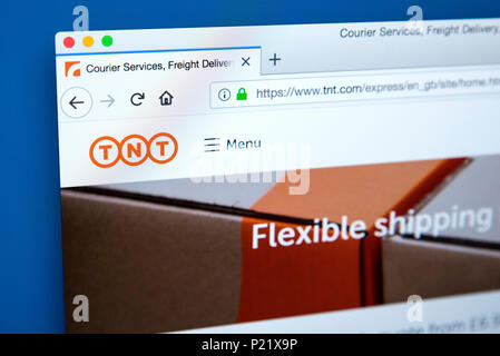 LONDON, UK, 10. Februar 2018: Die Homepage der offiziellen Website für TNT - die Lieferung per Kurier Unternehmen, am 10. Februar 2018. Stockfoto