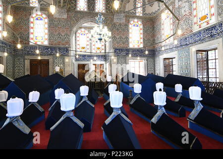 Istanbul, Türkei. Sultan Ahmed I., seine Frau und drei seiner Söhne Osman III., Murat IV Und Prinz Beyazıt ruht im angrenzenden Mausoleum Stockfoto