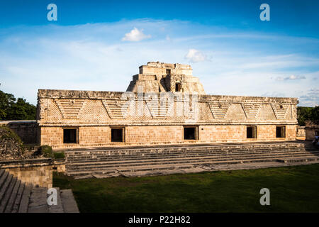Alten Maya Ruinen, Nonnenkloster Viereck, Uxmal Archäologische Stätte, Yucatan, Mexiko Stockfoto