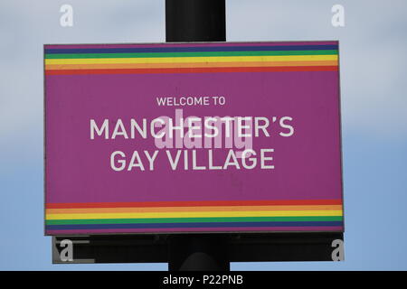 Manchester Gay Village anmelden Stockfoto