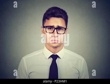 Traurig schade suchen junge Geschäftsmann Stockfoto