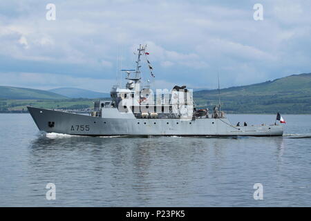 FS Lion (A 755), ein Leopard Schulung Schiff von der Französischen Marine betrieben, vorbei an Greenock nach einem zahlenden Kurz nach Glasgow zu besuchen. Stockfoto