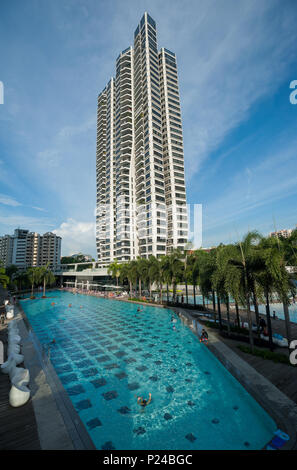 Singapur, Singapur, D'Leedon Wohnanlage mit Pool Stockfoto