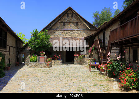 Die aus dem 11. Jahrhundert orthodoxe Kloster von Saint John Lampadisitis (Agios Ioannis Lampadistis) in Kalopanagiotis, Zypern Stockfoto