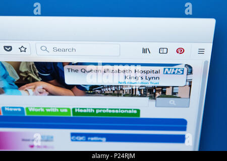 LONDON, Großbritannien - 5. MÄRZ 2018: Die Homepage der offiziellen Website für den Queen Elizabeth Hospital NHS Foundation Trust Kings Lynn, Norfolk, am 5. Stockfoto