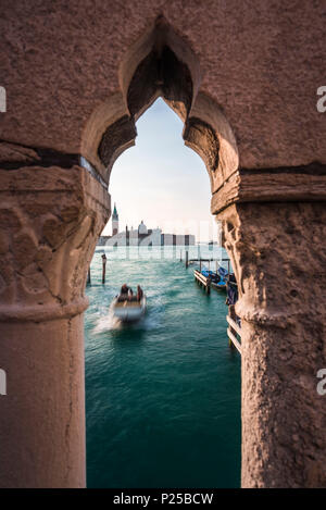 San Giorgio Maggiore, Ponte della Paglia, Venedig, Venetien, Italien. Stockfoto