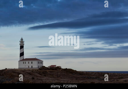 Der Leuchtturm, Cap de Favaritx, Gemeinde von Mahon, Menorca, Balearen, Spanien, Europa Stockfoto