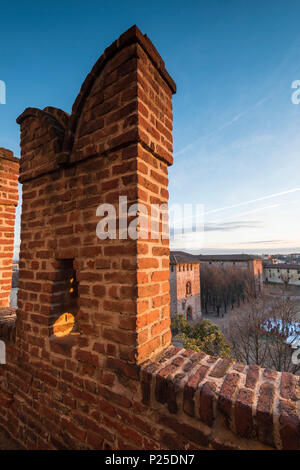 Crenellation von Bramante Turm (Vigevano, Lomellina, Provinz Pavia, Lombardei, Italien) Stockfoto