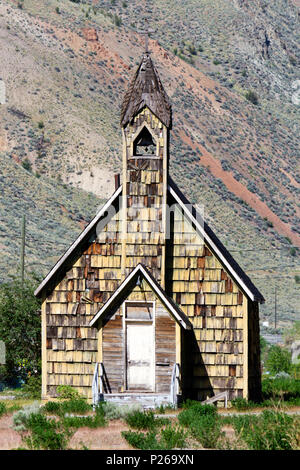 Nlak'pamux Kirche ist eine alte Anglikanische Kirche in Spences Bridge, British Columbia, Kanada. Die Kirche wird auch als St. Michael und alle Engel Kirche ein Stockfoto