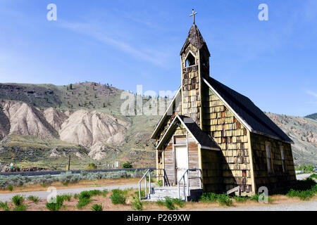 Nlak'pamux Kirche ist eine alte Anglikanische Kirche in Spences Bridge, British Columbia, Kanada. Die Kirche wird auch als St. Michael und alle Engel Kirche ein Stockfoto