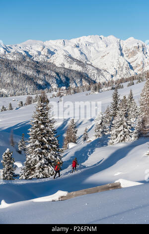 Plätzwiese/Langlauftag gemütlich, Dolomiten, Provinz Bozen, Südtirol, Italien. Stockfoto