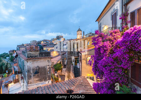 Altstadt in der Dämmerung, Capoliveri, Insel Elba, Livorno Provinz, Toskana, Italien Stockfoto