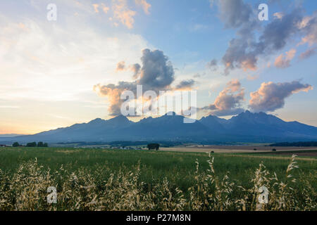 Vysoke Tatry (Hohe Tatra, Hohe Tatra), Hohe Tatra aus Süd-ost, vor lomnitzer stit (Lomnica Peak, Lomnitzer Spitze), Slowakei Stockfoto