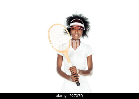 Schöne weibliche Tennisspieler in Kappe mit Schläger isoliert auf weißem Stockfoto