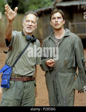 Original Film Titel: RESCUE DAWN. Englischer Titel: RESCUE DAWN. Regisseur: Werner Herzog. Jahr: 2006. Stars: Christian Bale; Werner Herzog. Quelle: Metro Goldwyn/Album Stockfoto