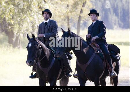 Original Film Titel: die Ermordung des Jesse James durch den FEIGLING ROBERT FORD. Englischer Titel: die Ermordung des Jesse James durch den FEIGLING ROBERT FORD. Regisseur: ANDREW DOMINIK. Jahr: 2007. Stars: PAUL SCHNEIDER, Jeremy Renner. Quelle: WARNER BROS. / Französisch, KIMBERLY/Album Stockfoto