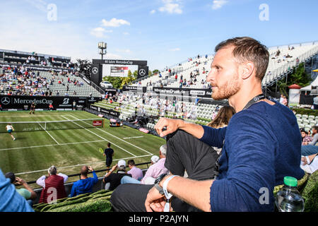 Stuttgart, Deutschland. 14 Juni, 2018. Nationalspieler Benedikt Hoewedes ist gerade ein Match auf dem Center Court. GES/Tennis / ATP: MercedesCup, 14.06.2018 Tennis ATP: MercedesCup, Stuttgart, 14. Juni 2018 - | Verwendung der weltweiten Kredit: dpa/Alamy leben Nachrichten Stockfoto