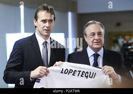 Madrid, Madrid, Spanien. 14 Juni, 2018. Julen Lopetegui, Florentino Perez bei der Präsentation der Julen Lopetegui als neuen Cheftrainer des F.C. Real Madrid im Santiago Bernabeu Stadion. Julen Lopetegui ist sacked als Manager von Spanien, nach der Einnahme der Real Madrid Job am Dienstag. Credit: Jack Abuin/ZUMA Draht/Alamy leben Nachrichten Stockfoto