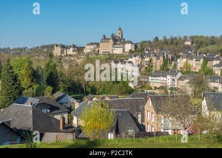 Frankreich, Correze, obere Stadt von Uzerche, Abtei Saint Pierre, Vezere Tal Stockfoto