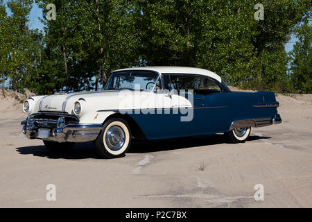 1956 Pontiac Star Chief 2 Door Hardtop Stockfoto