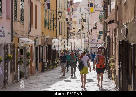 Italien, Sardinien, Sardinien, Alghero, Carrer del Quarte, Straße über Gilbert Ferret Stockfoto