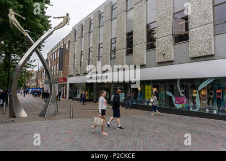 Marks und Spencer in Abington Straße, Northampton, UK; im Mai 2018 wurde bekannt gegeben, dass es für die mögliche Schließung vorgesehen war. Stockfoto