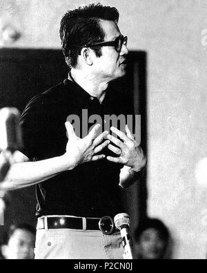 . Englisch: Benigno Aquino Jr. liefern eine vorbereitete Erklärung gegen das Regime von Präsident Ferdinand E. Marcos. 24. September 2012. Malacañang Palace 7 Benigno Aquino Jr 1973 Stockfoto