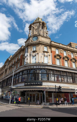 Die debenhams Store auf der Ecke von lavender Hill und northcote Road an der Clapham Junction oder battersea in London. historischen Gebäude debenhams. Stockfoto