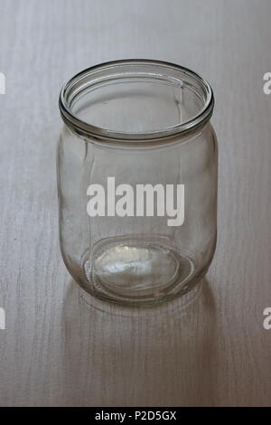 Glas halb-Liter leer Jar Stockfoto