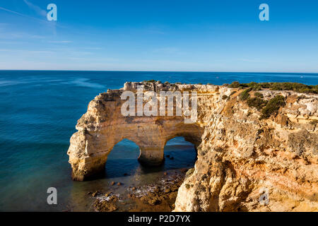 Strand Praia da Marinha, Faro, Algarve, Portugal Stockfoto