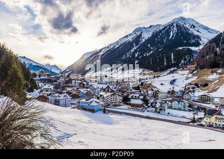 Ansicht nach Kaprun und Kitzsteinhorn, Salzburger Land, Österreich, Europa Stockfoto