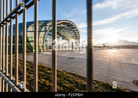 RedBull Hangar 7 in Salzburg, Salzburg, Österreich, Europa Stockfoto