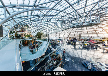 RedBull Hangar 7 in Salzburg, Salzburg, Österreich, Europa Stockfoto