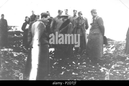 . Italiano: Josip Broz Tito al posto di Comando della Prima armata sul Fronte dello Srem nell'Inverno 1945. 1945. Unbekannt 63 Tito al posto di comando Prima armata jugoslava Stockfoto