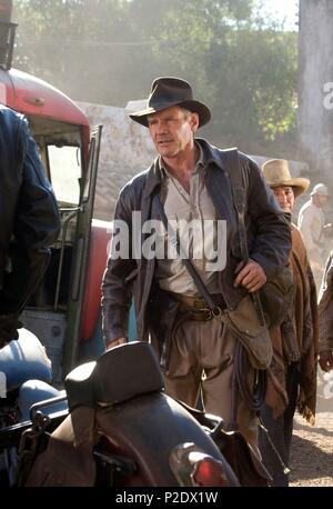 Original Film Titel: INDIANA JONES UND DAS KÖNIGREICH DES KRISTALLSCHÄDELS. Englischer Titel: INDIANA JONES UND DAS KÖNIGREICH DES KRISTALLSCHÄDELS. Regisseur: Steven Spielberg. Jahr: 2008. Stars: Harrison Ford. Quelle: Paramount Pictures/LUCASFILM/AMBLIN ENTERTAINMENT/SANTO DOMI/JAMES, David/Album Stockfoto