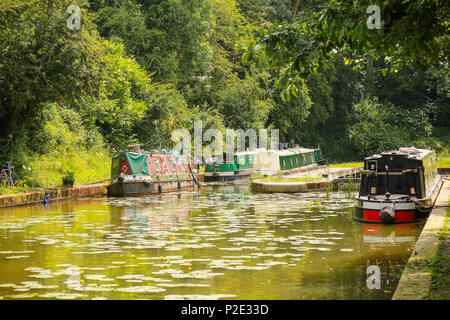 Kanal Boote bei Foxton Locks cana Becken Stockfoto