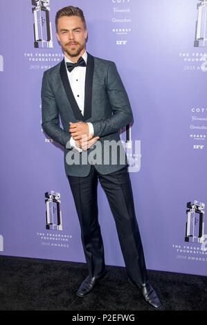 New York, NY - 12. Juni 2018: Derek Hough besucht 2018 Fragrance Foundation Awards in der Alice Tully Hall im Lincoln Center Stockfoto