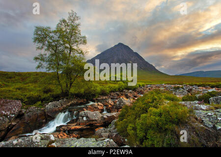 Sonnenuntergang, River Coe, Glen Etive, Stob Dearg, Highlands, Schottland Stockfoto