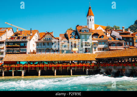 Thun Dorf und die Aare in der Schweiz Stockfoto