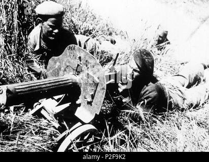 Spanischer Bürgerkrieg. Internationalen Brigade unter Verwendung der 'Tashanka', die WWI russischen Maschinengewehr. Mai 1938. Stockfoto