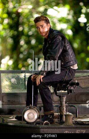 Original Film Titel: INDIANA JONES UND DAS KÖNIGREICH DES KRISTALLSCHÄDELS. Englischer Titel: INDIANA JONES UND DAS KÖNIGREICH DES KRISTALLSCHÄDELS. Regisseur: Steven Spielberg. Jahr: 2008. Stars: SHIA LABEOUF. Quelle: Paramount Pictures/LUCASFILM/AMBLIN ENTERTAINMENT/SANTO DOMI/Album Stockfoto