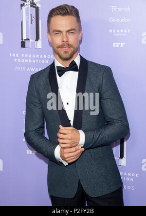 New York, NY - 12. Juni 2018: Derek Hough besucht 2018 Fragrance Foundation Awards in der Alice Tully Hall im Lincoln Center Stockfoto