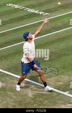 Stuttgart, Deutschland. 15 Juni, 2018. Lucas Pouille (FRA). GES/Tennis / ATP: MercedesCup, 15.06.2018 Tennis ATP: MercedesCup, Stuttgart, 15. Juni 2018 - | Verwendung der weltweiten Kredit: dpa/Alamy leben Nachrichten Stockfoto