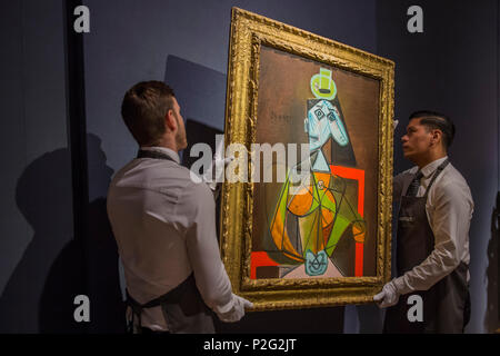 London, Großbritannien. 15. Juni 2018. Pablo Picasso, Femme dans un Fauteuil, 1942, Schätzung auf Anfrage - Christie's Impressionist und Moderne Kunst Verkauf Vorschau. Die moderne britische Kunst Abend Verkauf wird am 19. Juni 2018 stattfinden, bei Christie's King Street. Credit: Guy Bell/Alamy leben Nachrichten Stockfoto