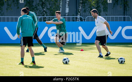 Vatutinki, Russland. 15 Juni, 2018. Mario Gomez (Deutschland) GES/fussball/Wm 2018 Russland: DFB Praxis Moskau/Vatutinki, 15.06.2018 GES/fussball/fussball/WM 2018 Russland: DFB-Praxis, Moskau/Watutinki, Juni 15, 2018 | Verwendung der weltweiten Kredit: dpa/Alamy leben Nachrichten Stockfoto