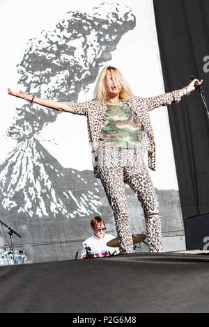 Firenze Italien. 14. Juni 2018. Die britisch-amerikanische Band THE KILLS führt live auf der Bühne des Visarno Arena während des ersten Tages der 'Firenze Felsen 2018 'Credit: Rodolfo Sassano/Alamy leben Nachrichten Stockfoto