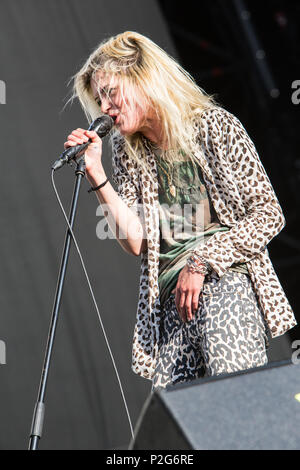 Firenze Italien. 14. Juni 2018. Die britisch-amerikanische Band THE KILLS führt live auf der Bühne des Visarno Arena während des ersten Tages der 'Firenze Felsen 2018 'Credit: Rodolfo Sassano/Alamy leben Nachrichten Stockfoto